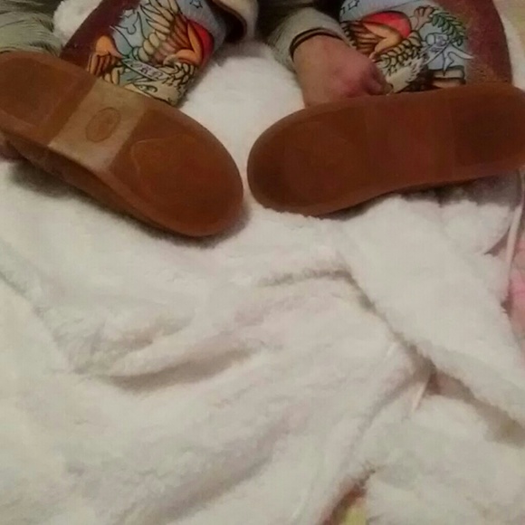 Ed Hardy fur lined boots - Picture 6 of 6